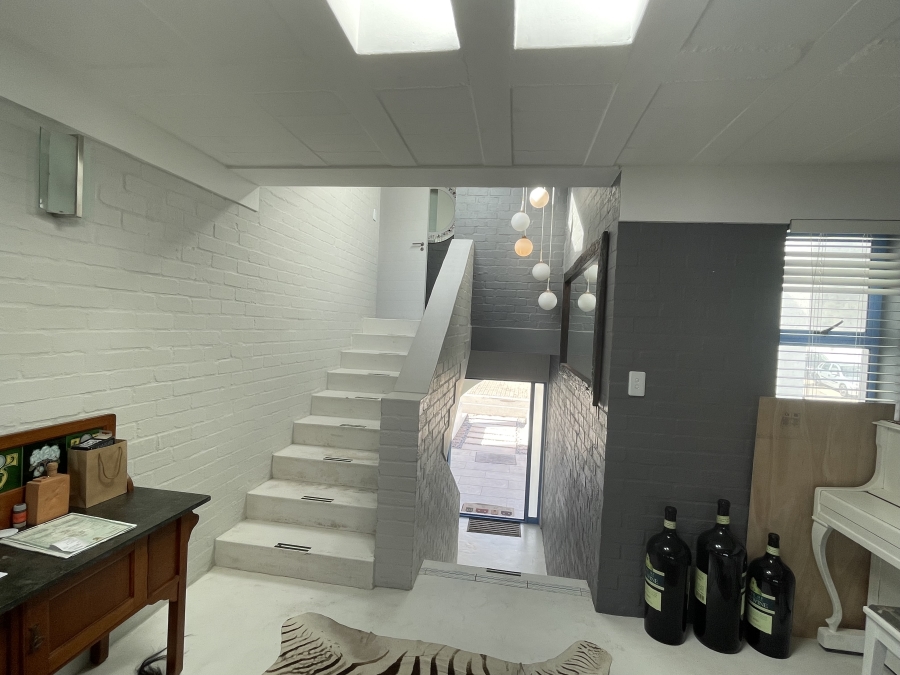 4 Bedroom Property for Sale in Paradise Beach Western Cape